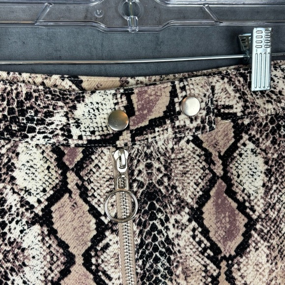 Altar'd State Snakeskin print Tan Brown Pencil Denim Mini Skirt Sz L - Picture 2 of 7